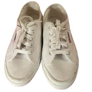 SUPERGA Brand white tennis shoes. Very gently worn. Size 5.